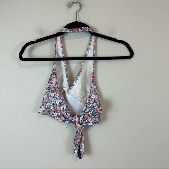 Altar'd State | Colorful Ditsy Floral Tie Back Cropped Halter Top Size XS - Picture 2 of 5